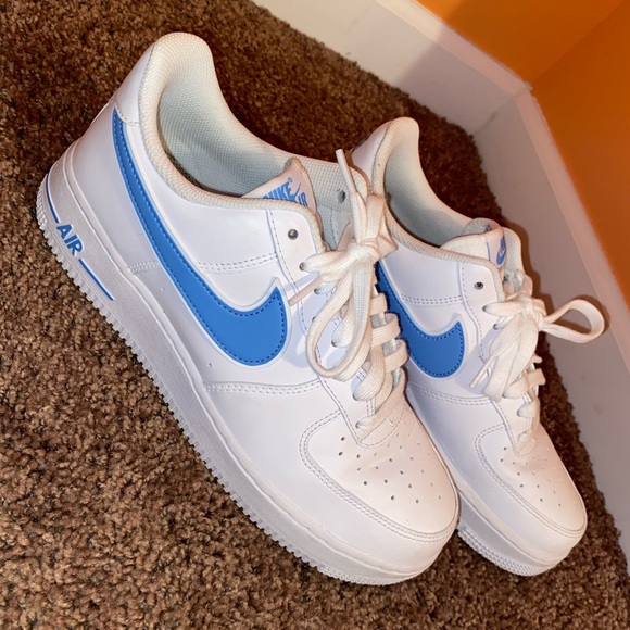 nike air force one low white university blue